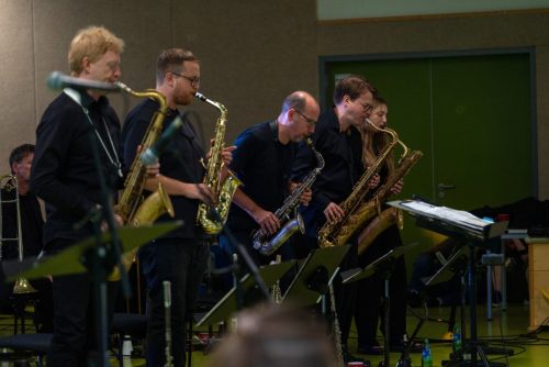 BigBand 122